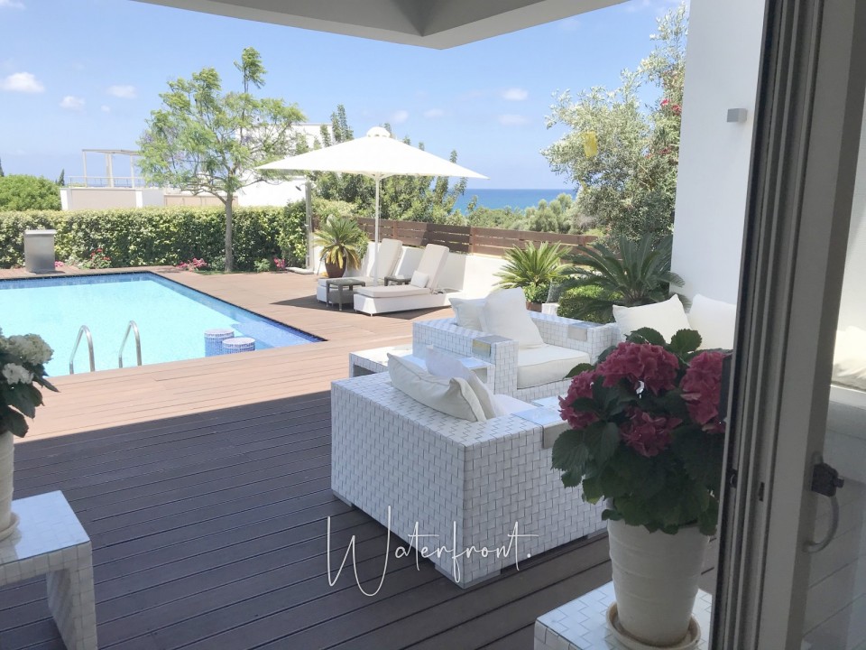 Detached Villa For Sale  in  Latchi