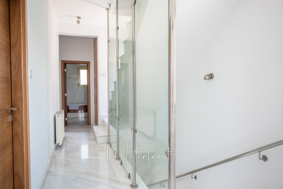 Detached Villa For Sale  in  Coral Bay