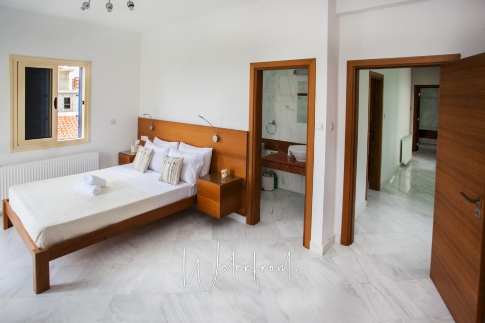 Detached Villa For Sale  in  Coral Bay