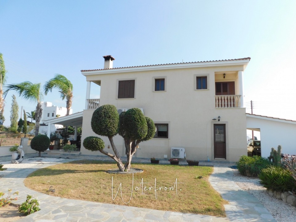 Detached Villa For Sale  in  Koloni