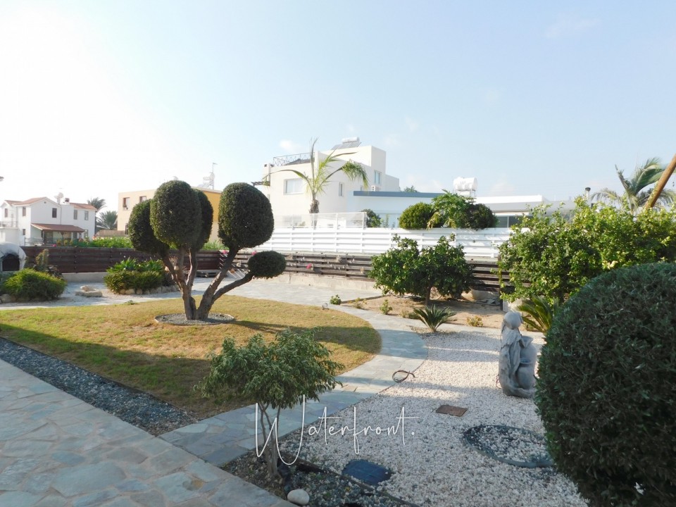 Detached Villa For Sale  in  Koloni