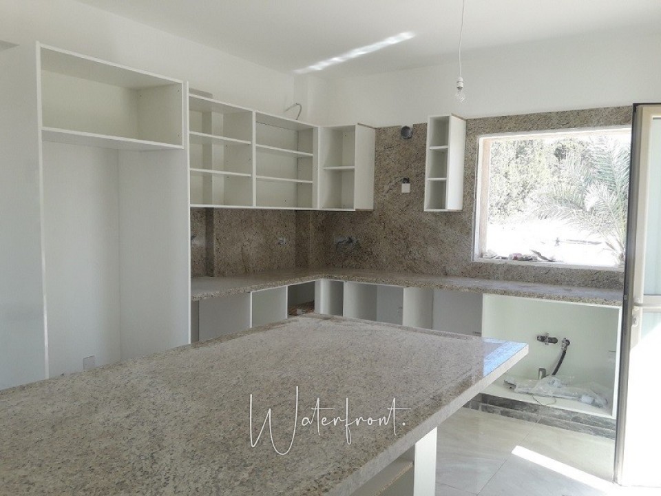 Detached Villa For Sale  in  Coral Bay