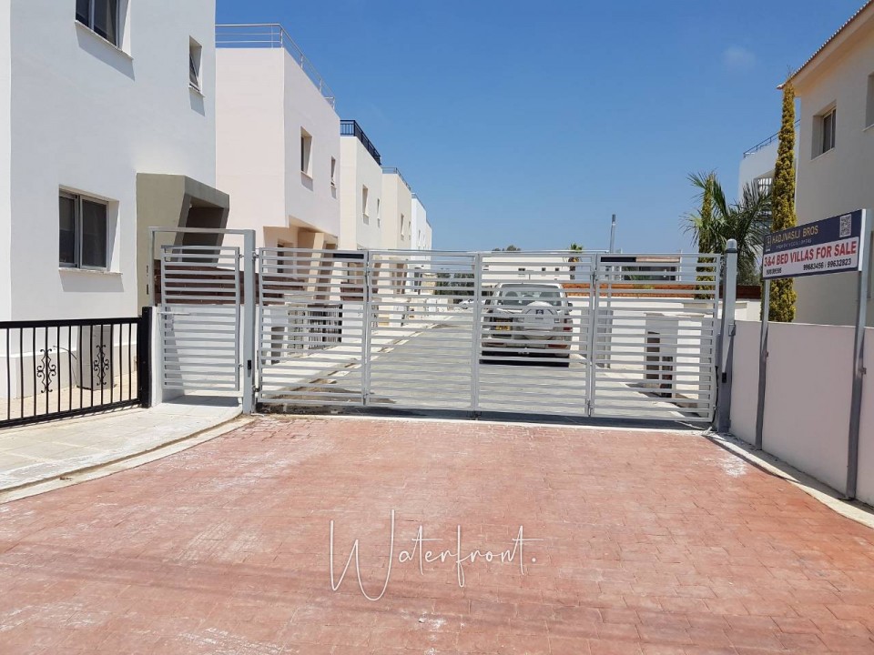 Detached Villa For Sale  in  Acheleia