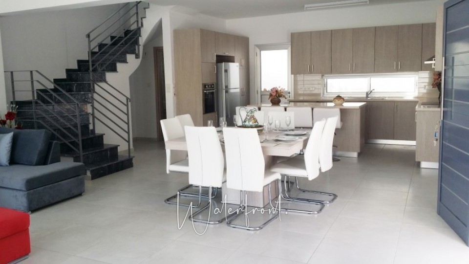 Detached Villa For Sale  in  Acheleia
