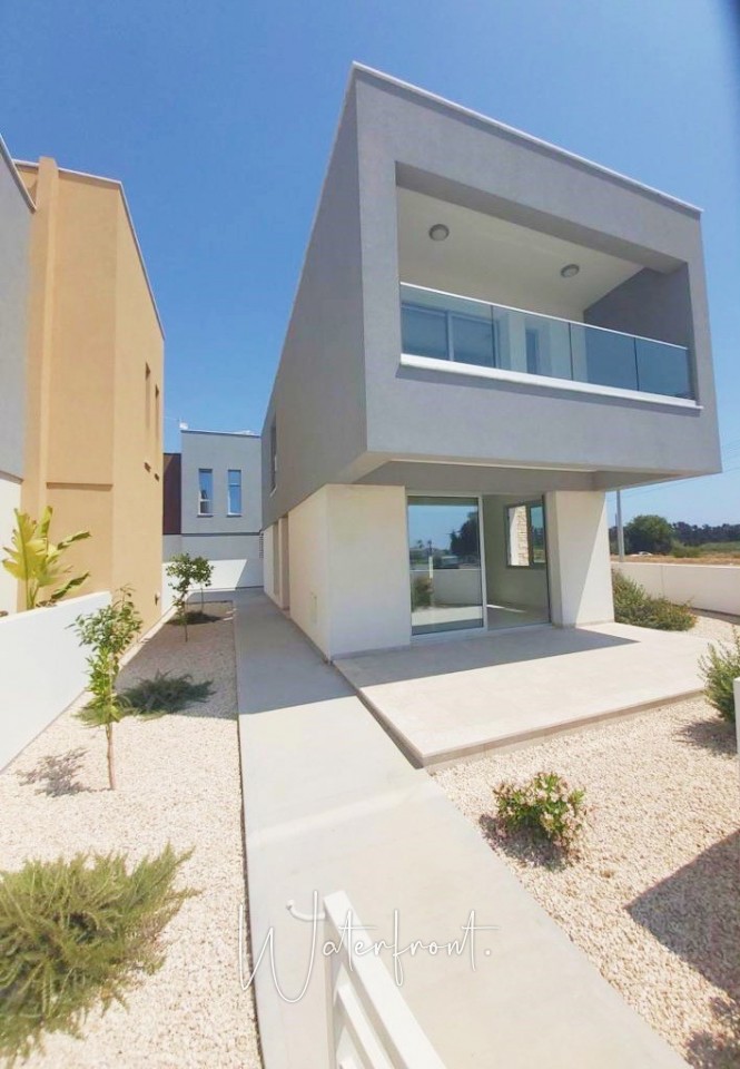 Detached Villa For Sale  in  Universal