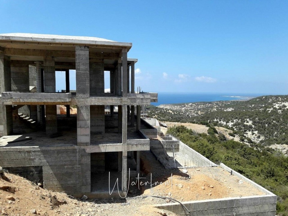 Detached Villa For Sale  in  Peyia