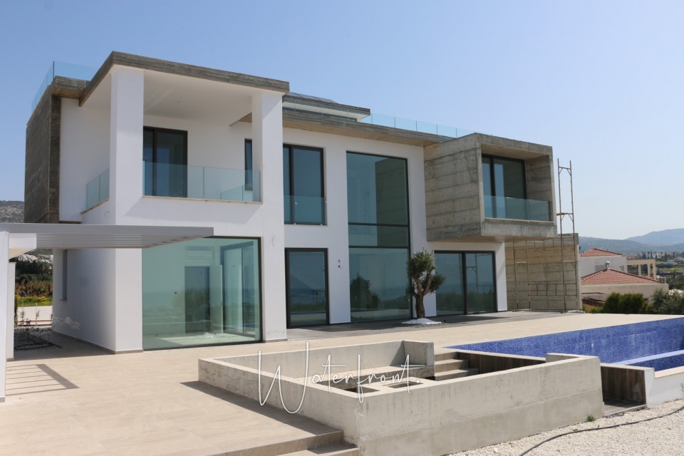 Detached Villa For Sale  in  Peyia