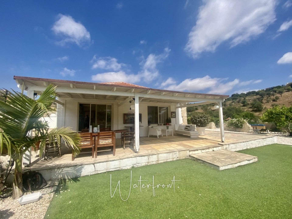 Bungalow For Sale  in  Armou