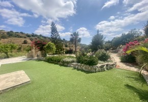 Bungalow For Sale  in  Armou
