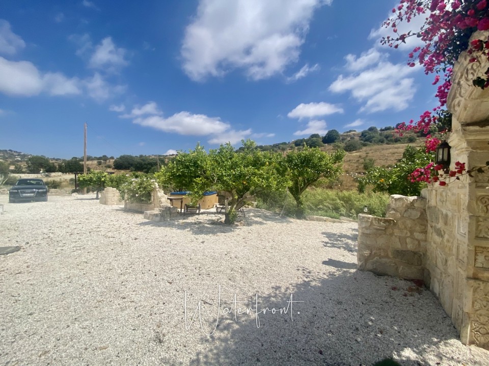 Bungalow For Sale  in  Armou