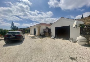 Bungalow For Sale  in  Armou
