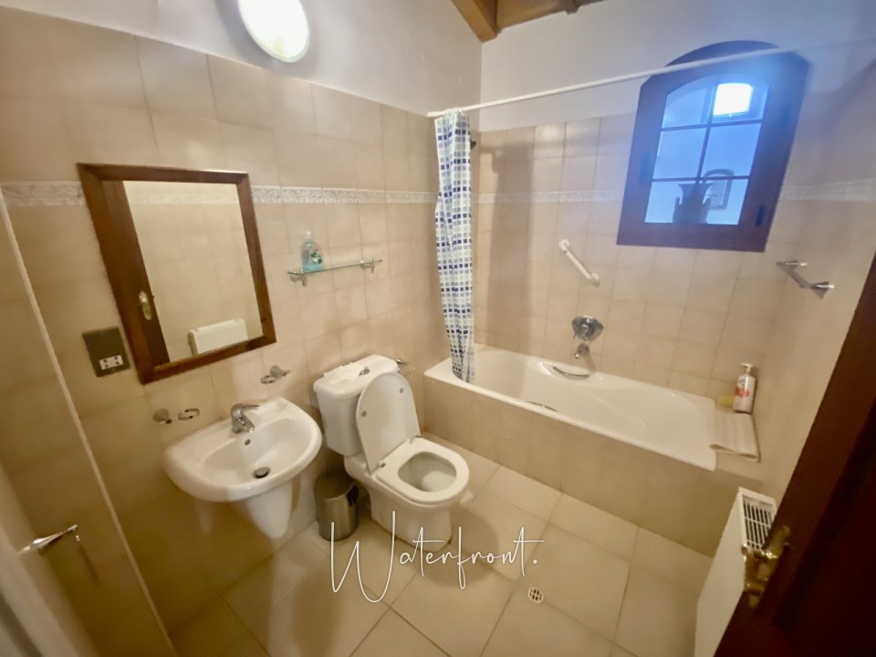 Bungalow For Sale  in  Konia