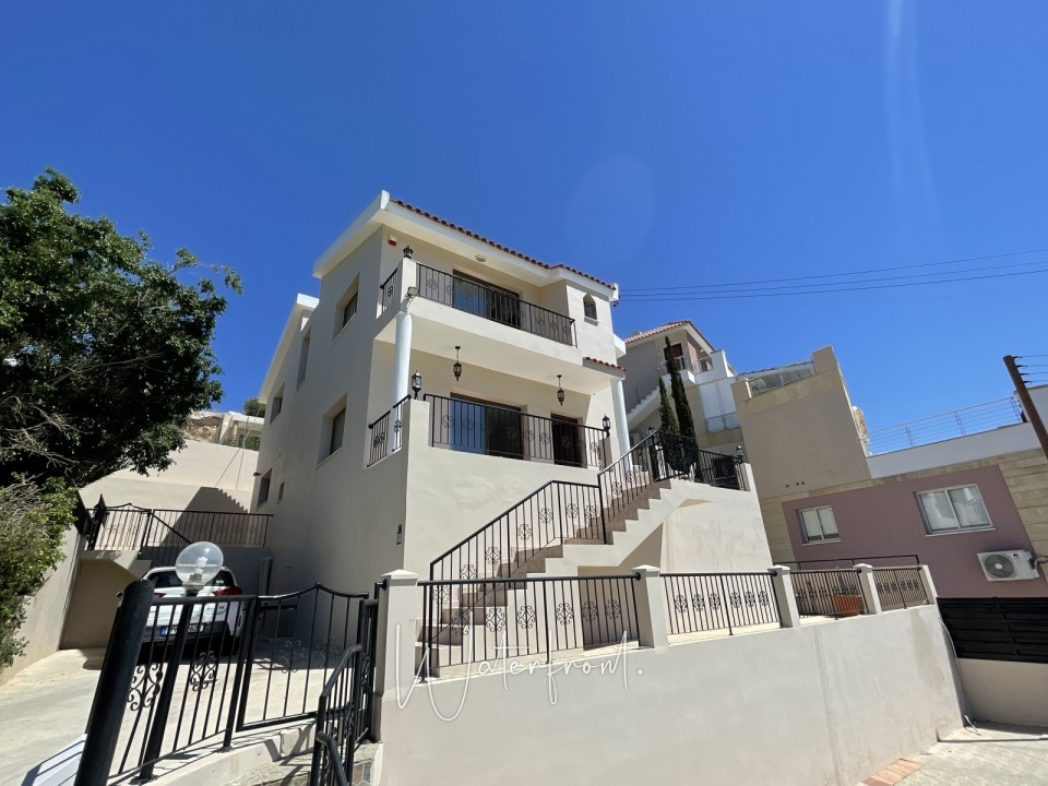 Detached Villa For Sale  in  Yeroskipou