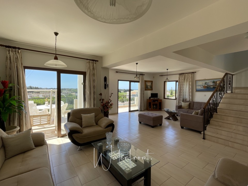 Detached Villa For Sale  in  Yeroskipou