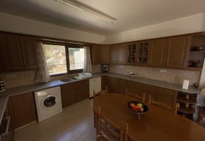 Detached Villa For Sale  in  Yeroskipou