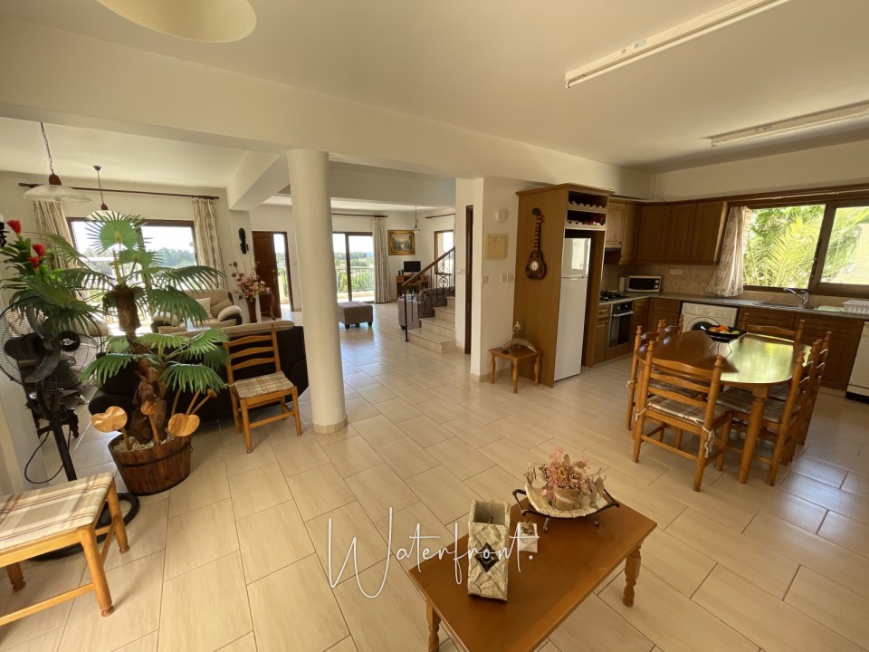 Detached Villa For Sale  in  Yeroskipou