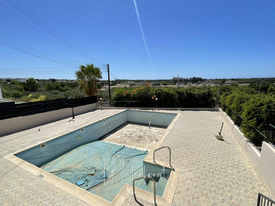 Detached Villa For Sale  in  Yeroskipou