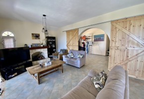 Detached Villa For Sale  in  Kamares - Tala
