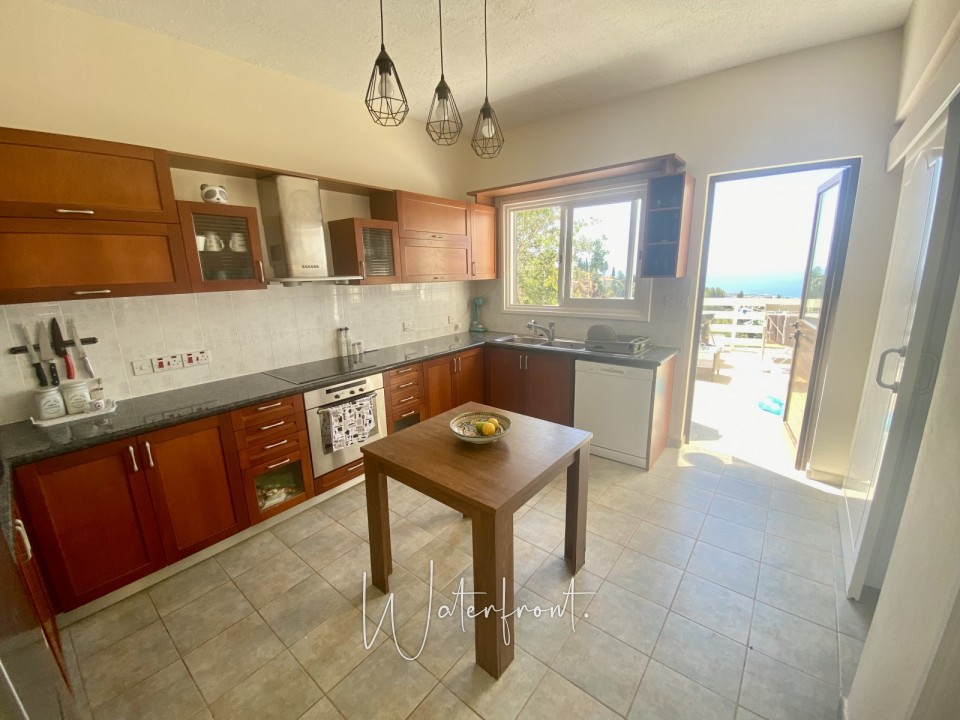 Detached Villa For Sale  in  Kamares - Tala