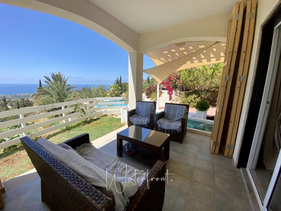 Detached Villa For Sale  in  Kamares - Tala