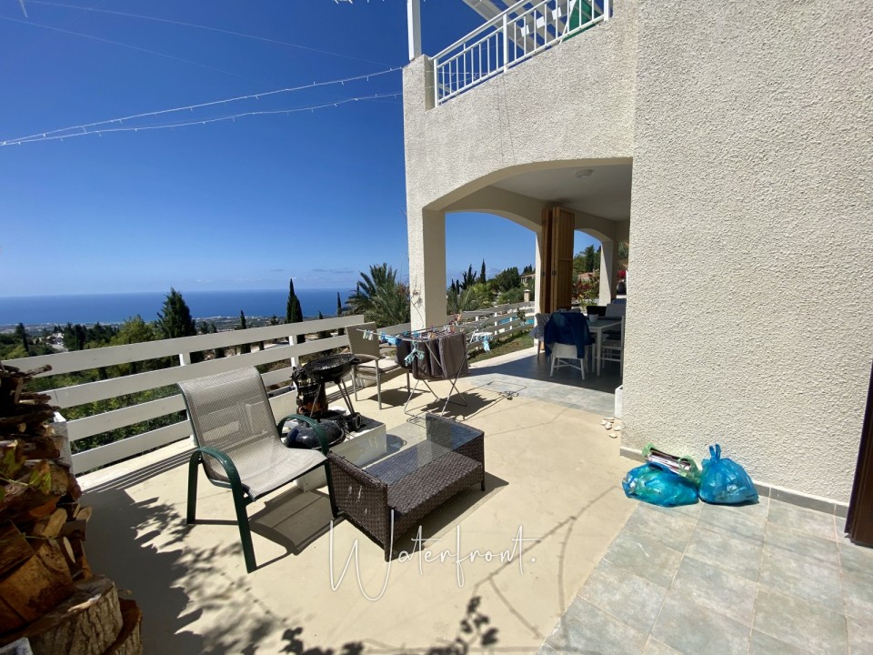 Detached Villa For Sale  in  Kamares - Tala