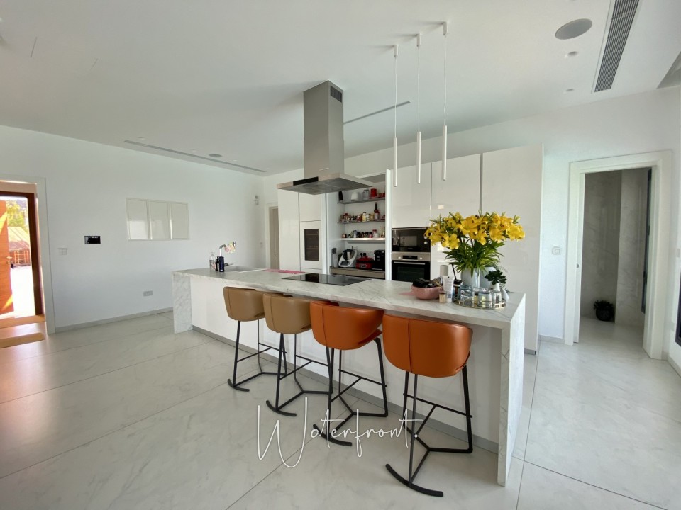 Detached Villa For Sale  in  Sea Caves - St.George