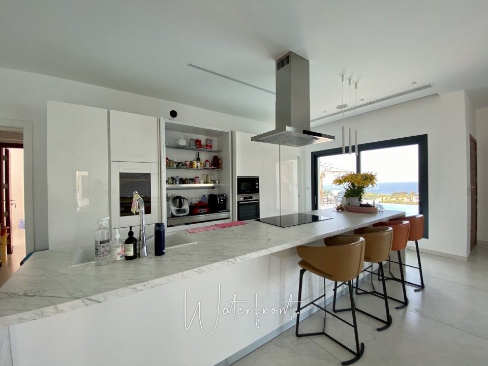 Detached Villa For Sale  in  Sea Caves - St.George