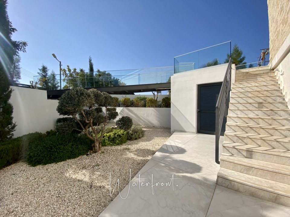 Detached Villa For Sale  in  Sea Caves - St.George