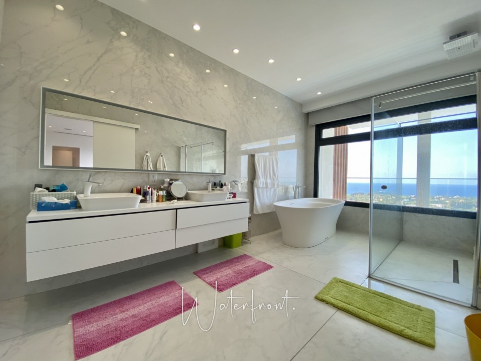 Detached Villa For Sale  in  Sea Caves - St.George