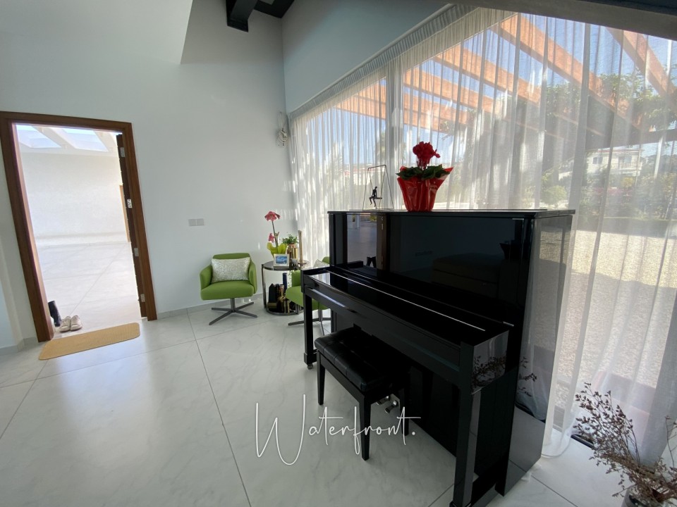 Detached Villa For Sale  in  Sea Caves - St.George