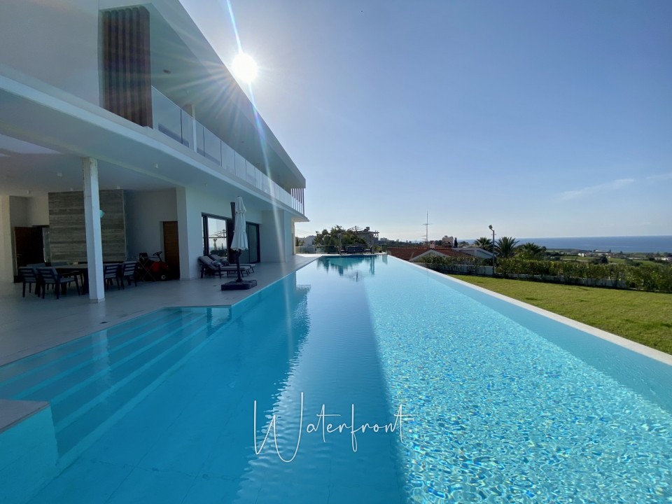 Detached Villa For Sale  in  Sea Caves - St.George