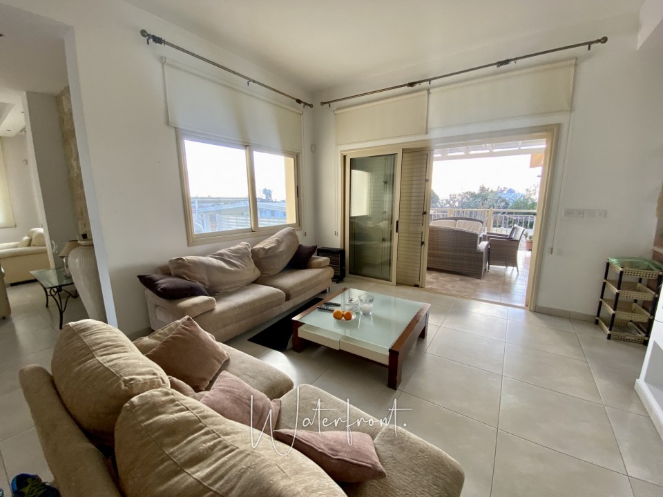 Detached Villa For Sale  in  Emba