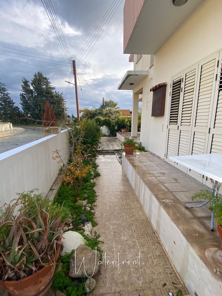 Detached Villa For Sale  in  Emba
