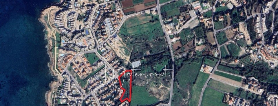 Residential Land  For Sale  in  Chloraka
