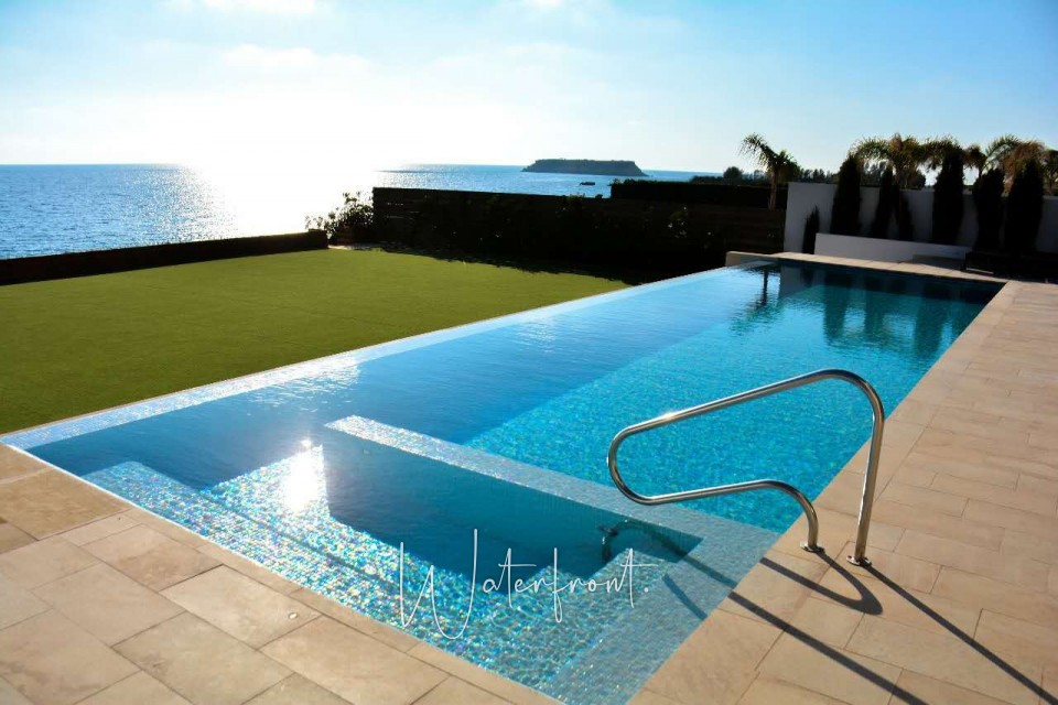 Detached Villa For Sale  in  Sea Caves - St.George