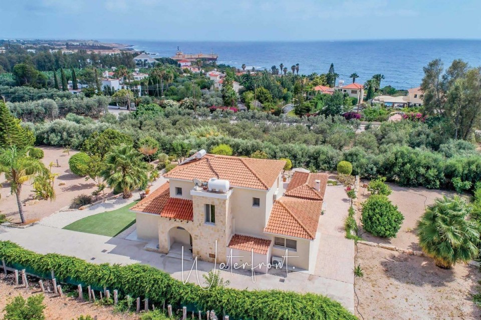 Detached Villa For Sale  in  Sea Caves - St.George