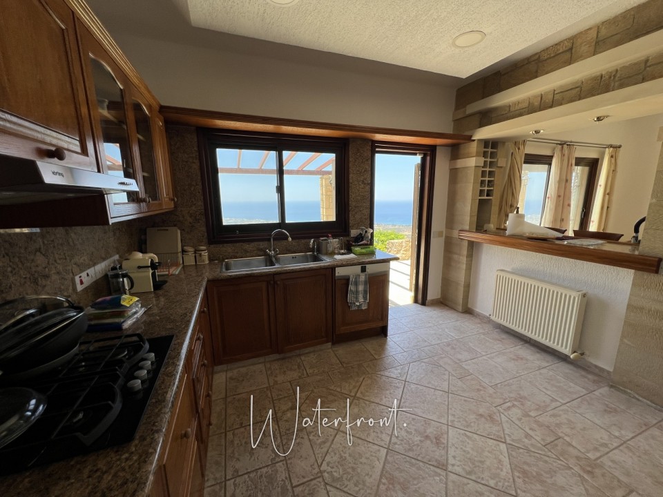 Detached Villa For Sale  in  Kamares - Tala