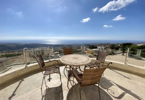Detached Villa For Sale  in  Akoursos