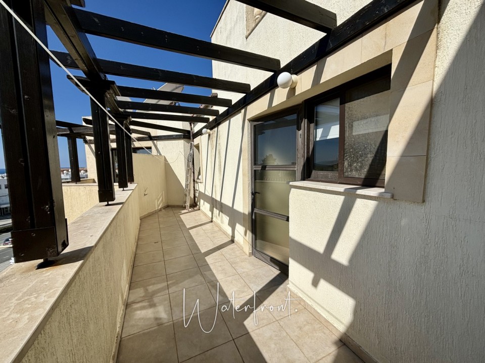 Penthouse For Sale  in  Kato Paphos