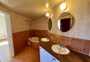 Penthouse For Sale  in  Kato Paphos