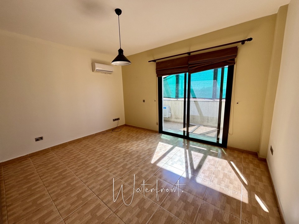 Penthouse For Sale  in  Kato Paphos