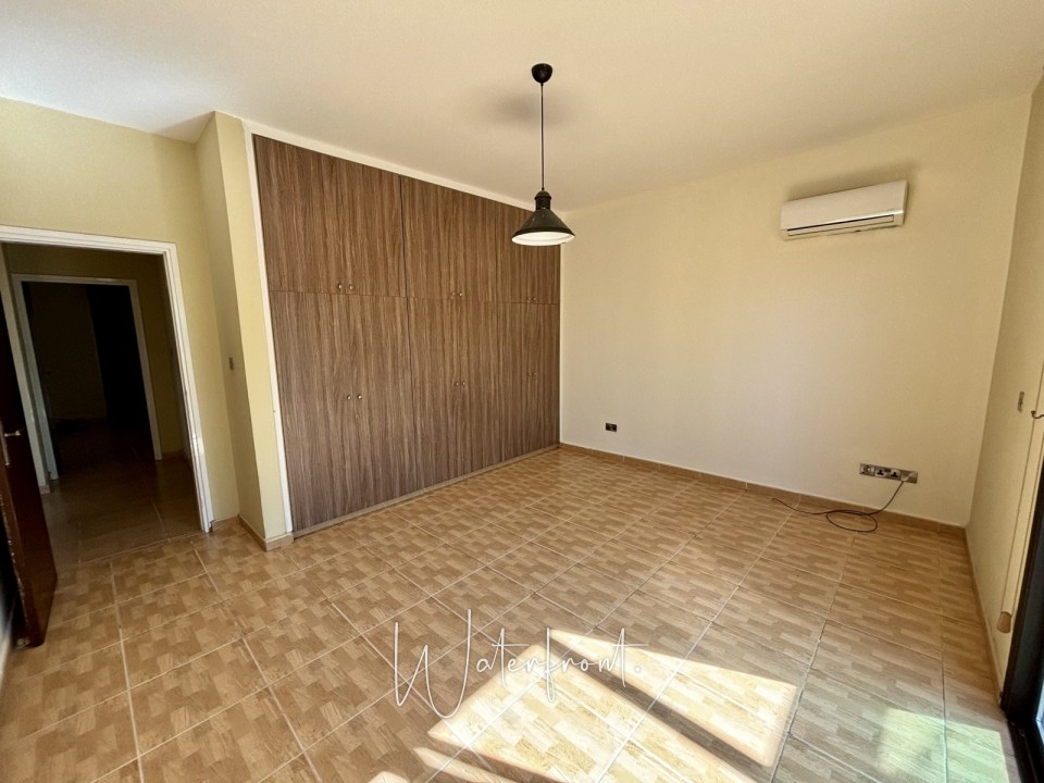 Penthouse For Sale  in  Kato Paphos