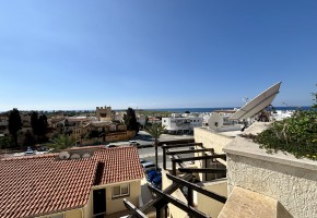 Penthouse For Sale  in  Kato Paphos