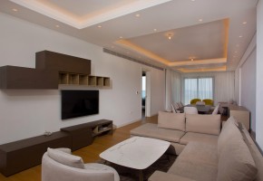 Apartment For Rent in Molos, Limassol - SL23367