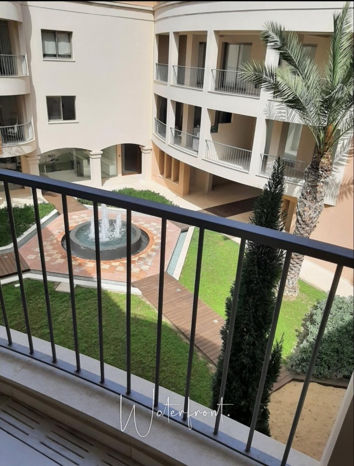 Apartment For Sale  in  Tombs of the Kings
