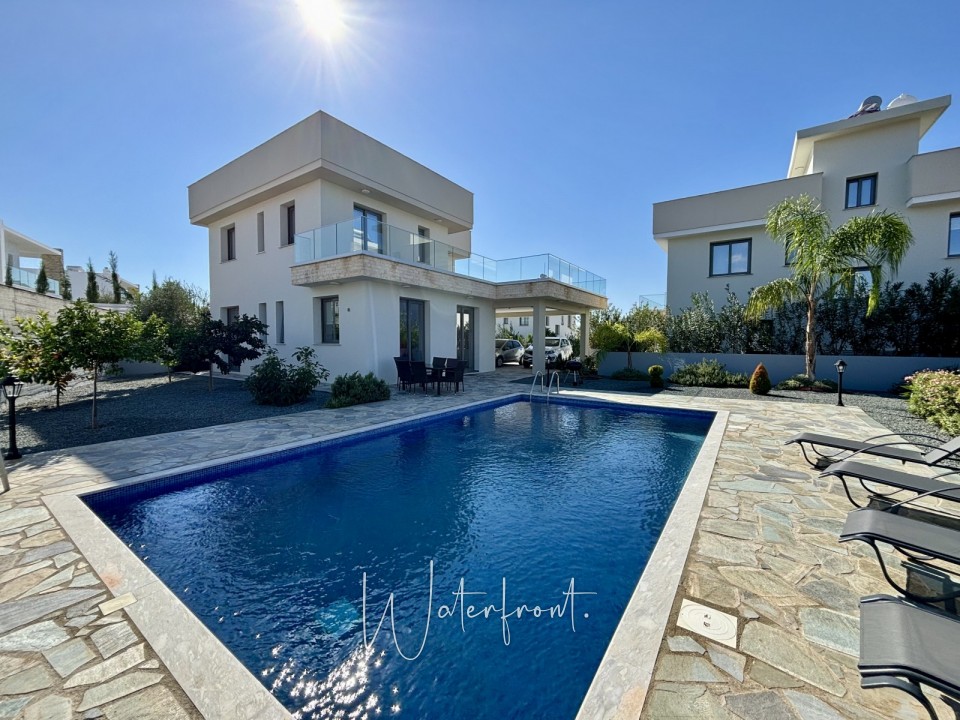 Detached Villa For Sale  in  Sea Caves - St.George