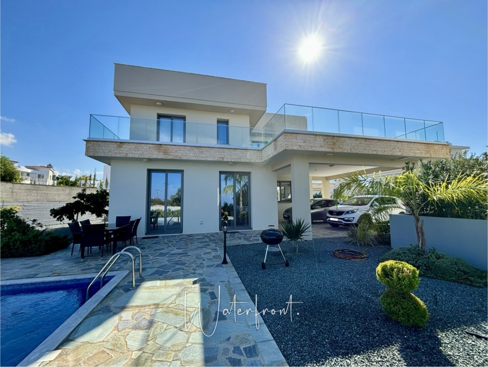 Detached Villa For Sale  in  Sea Caves - St.George