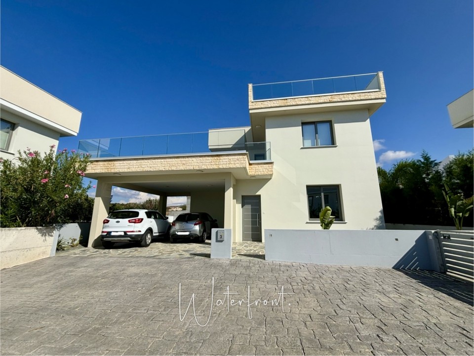Detached Villa For Sale  in  Sea Caves - St.George