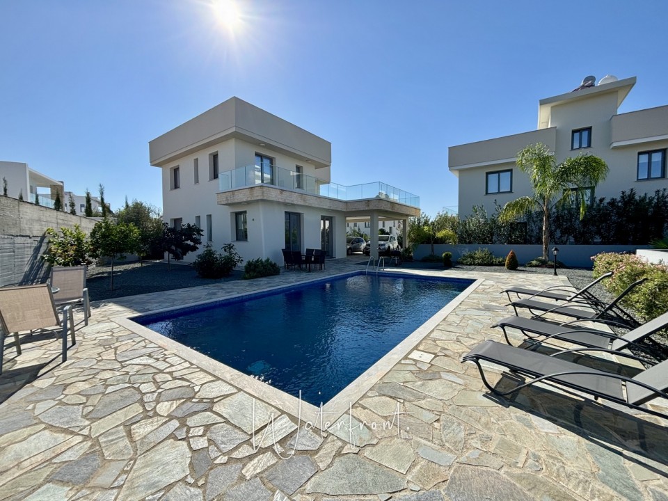 Detached Villa For Sale  in  Sea Caves - St.George
