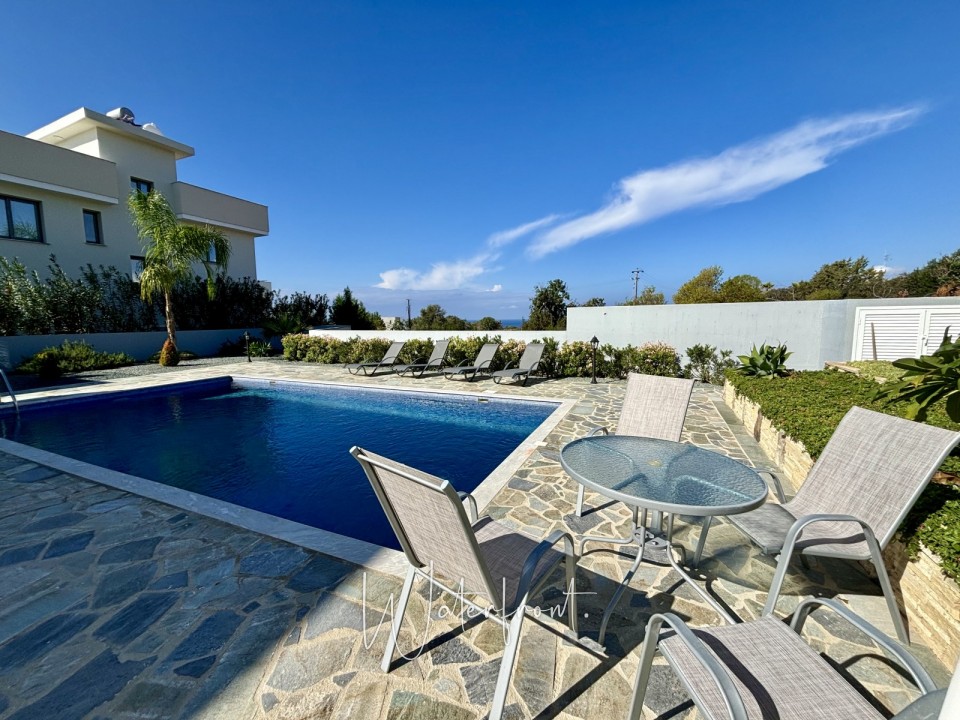 Detached Villa For Sale  in  Sea Caves - St.George